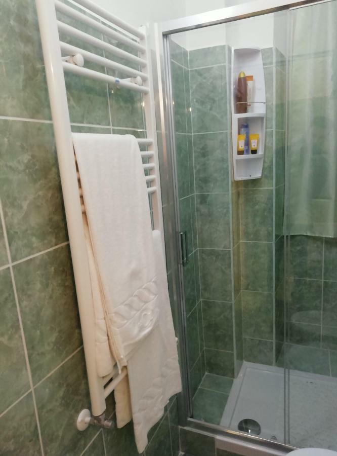 רומא Apartment Urbino 33 מראה חיצוני תמונה