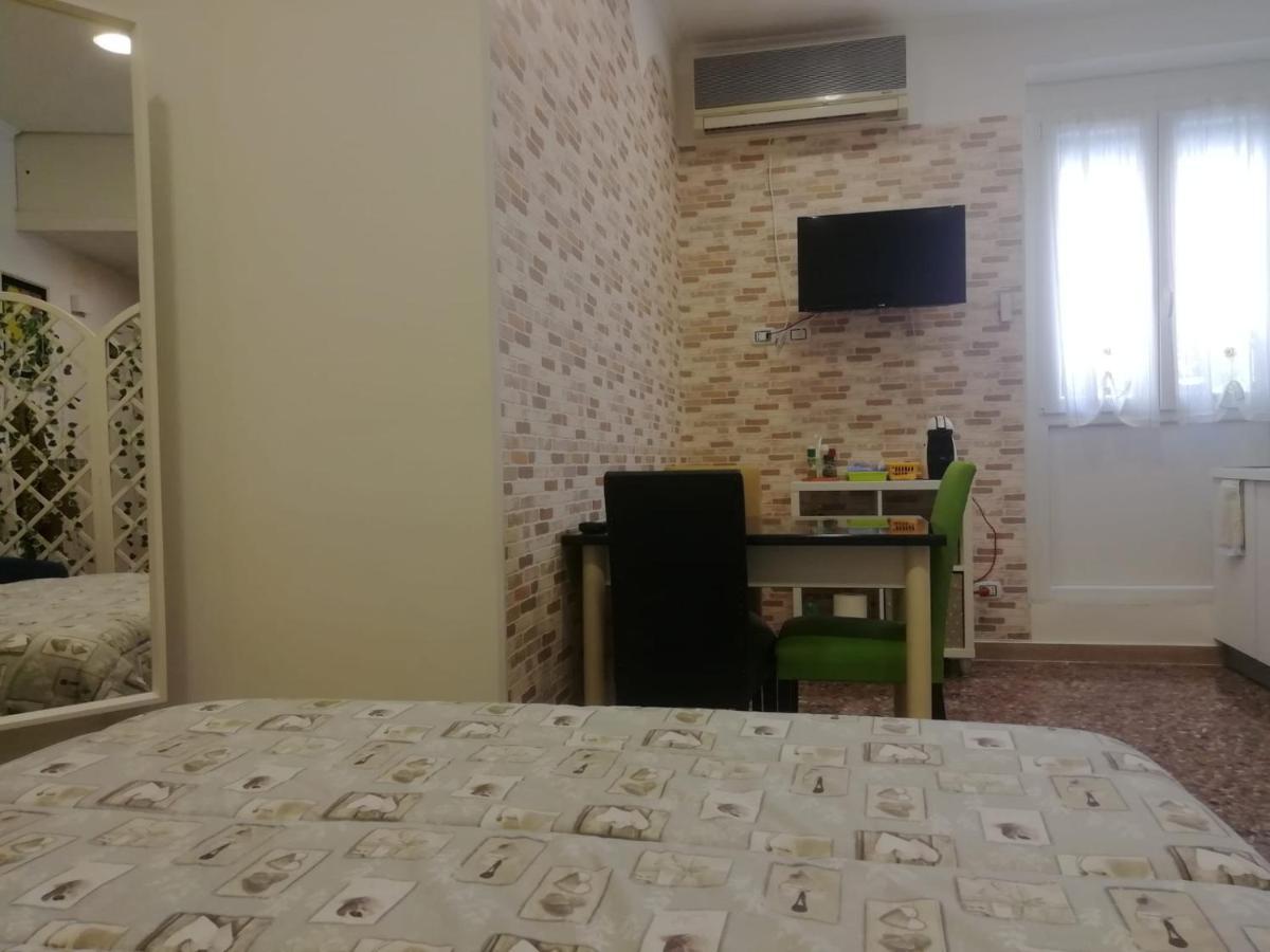 רומא Apartment Urbino 33 מראה חיצוני תמונה