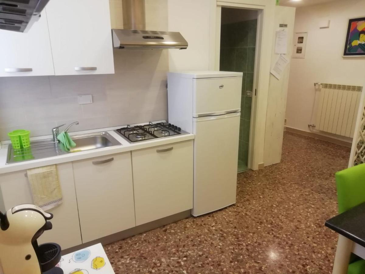 רומא Apartment Urbino 33 מראה חיצוני תמונה