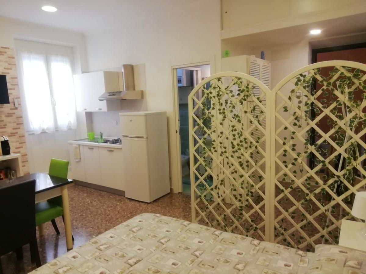 רומא Apartment Urbino 33 מראה חיצוני תמונה